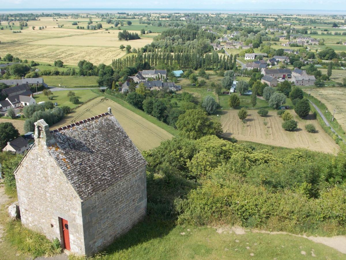 Chambre Du Retour En Enfance - Abdl Dol-de-Bretagne Exterior foto